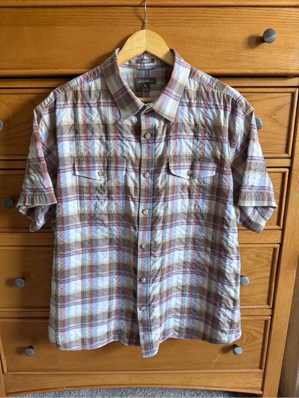 Eddie Bauer Classic Fit Button Down Shirt Mens XL Tan Red Plaid Short Sleeve